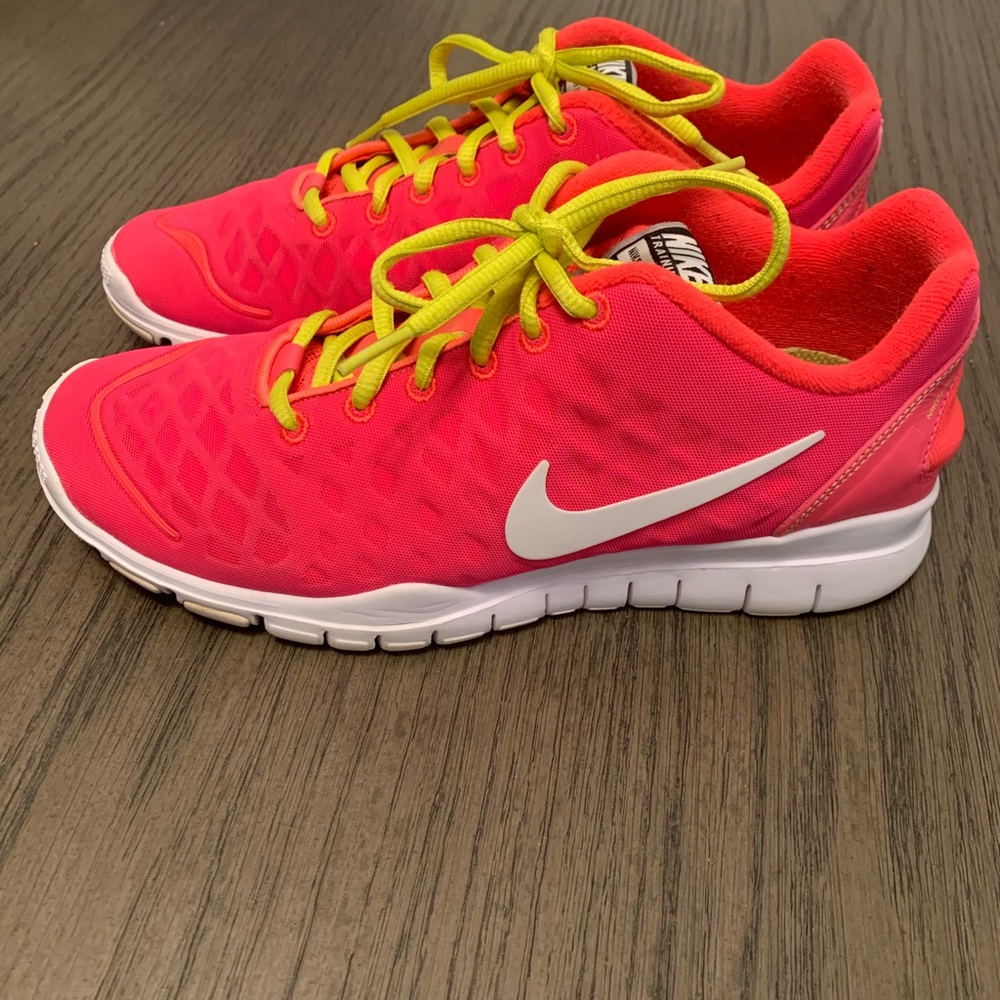 Nike Free Tr Fit Sneakers- Bright Pink